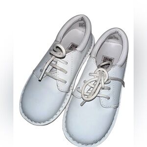 White l’amour  kid’s dress up leather shoes. Size 10